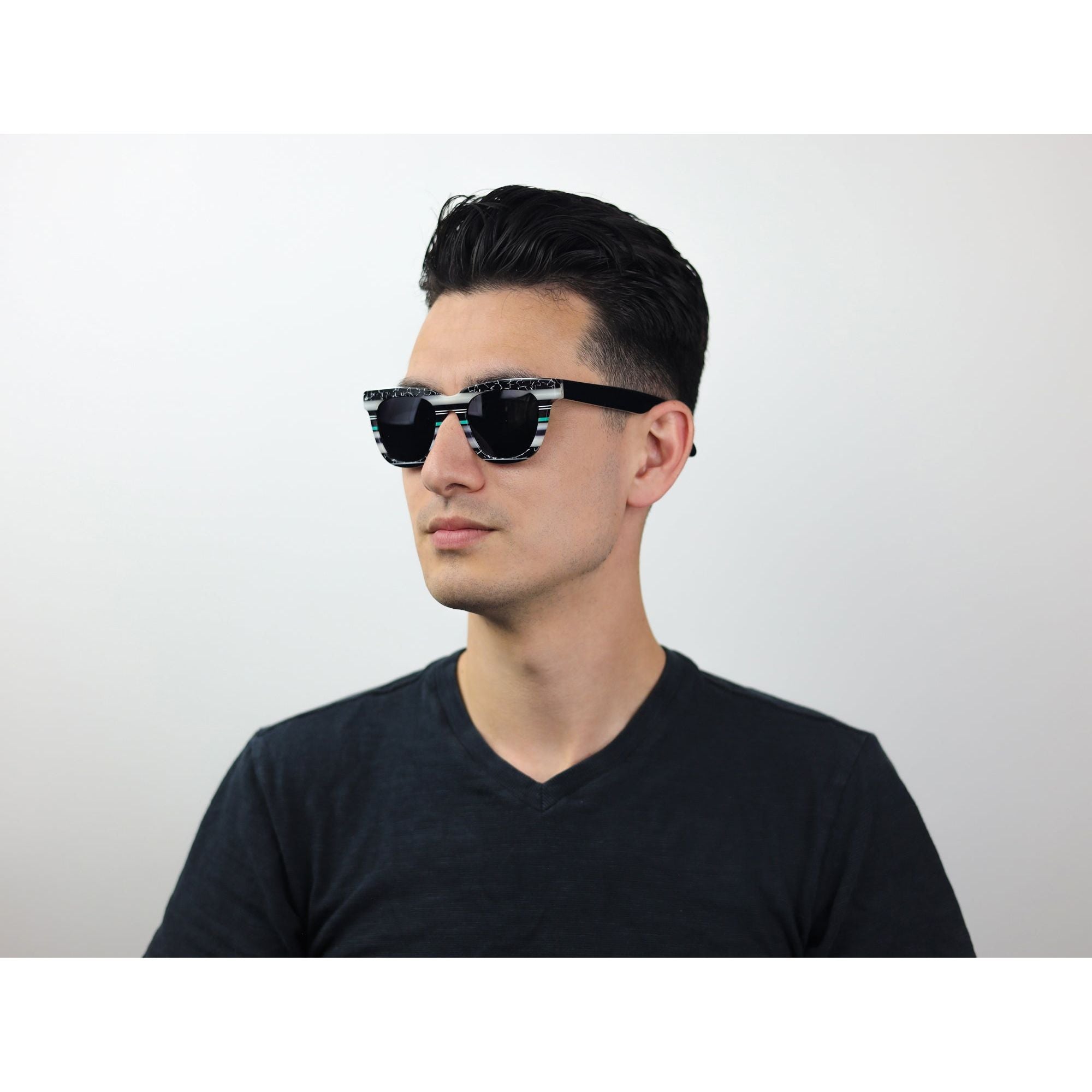 サングラス ACETATE SUNGLASSES SEE 9822 POLAR: Striped Acetate Sunglasses, Polarized Lens