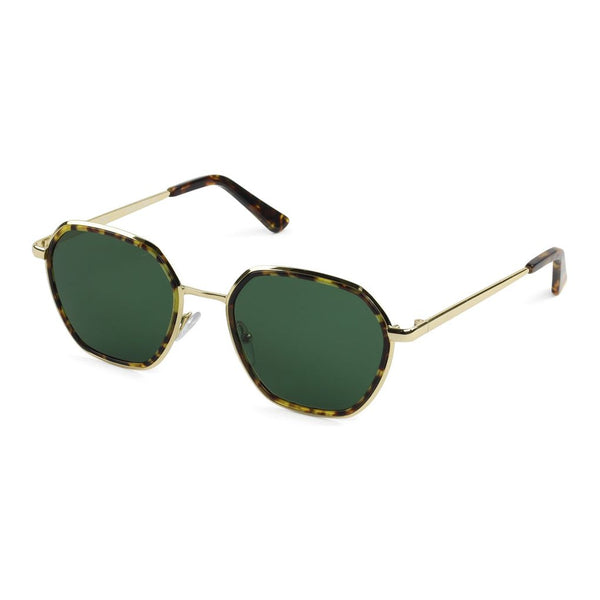 Aviator sunglasses with gold frame and green lenses